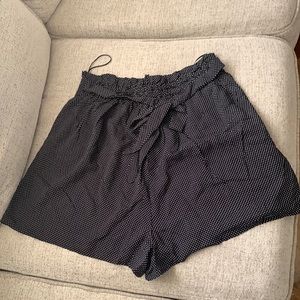 Olive & Joye high waist belted loose shorts size L